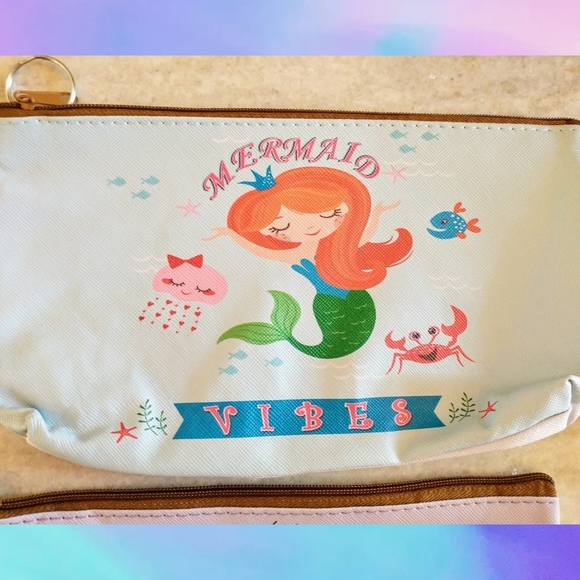 Eclectic Treasures Handbags - Mermaid makeup zipper pouch